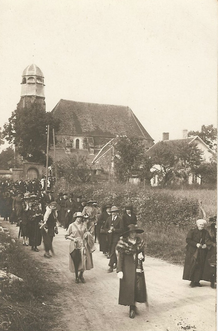 Sortie d'Eglise