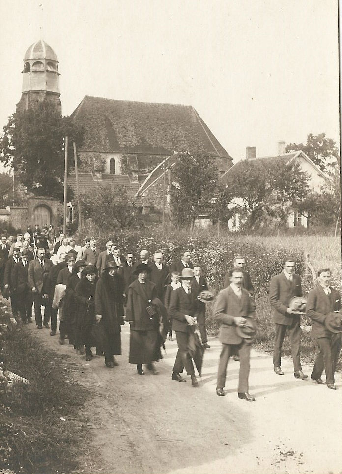 Sortie d'Eglise